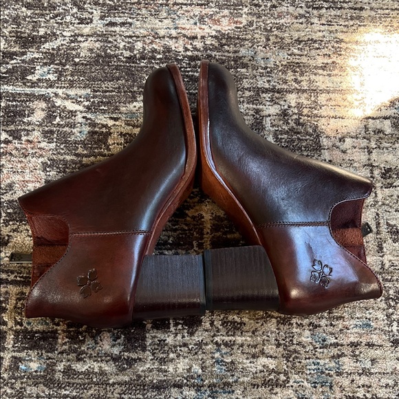 NWOT Patricia Nash Brown Leather Ankle Booties - Picture 6 of 6